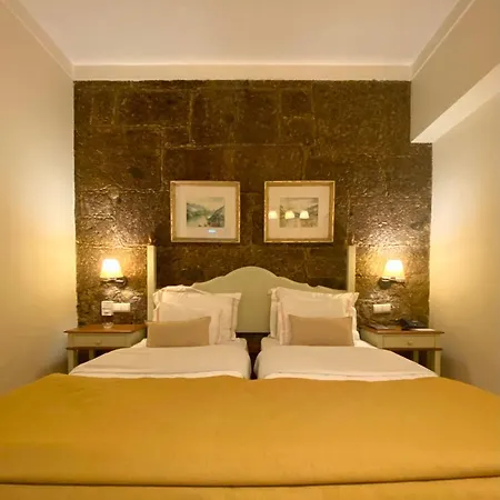 Hotell De Charme Quinta Do Pinheiro 4*