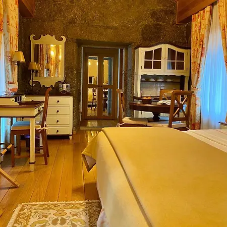 De Charme Quinta Do Pinheiro 4*