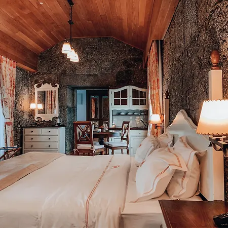 De Charme Quinta Do Pinheiro Hotel 4*