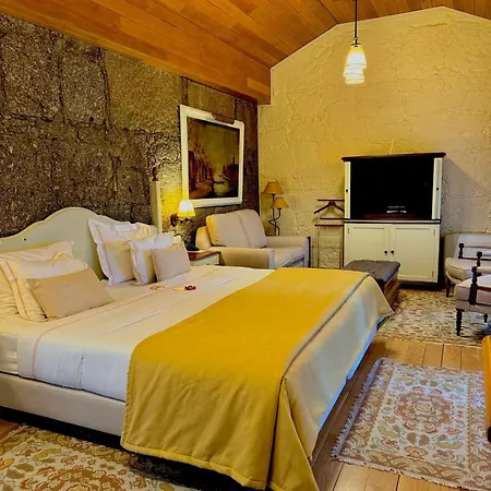 De Charme Quinta Do Pinheiro 4*