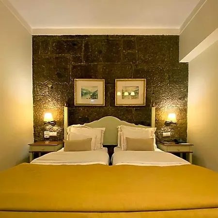 De Charme Quinta Do Pinheiro Hotel 4*