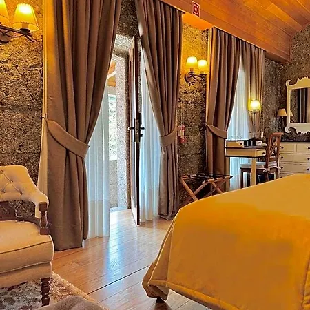 De Charme Quinta Do Pinheiro 4*