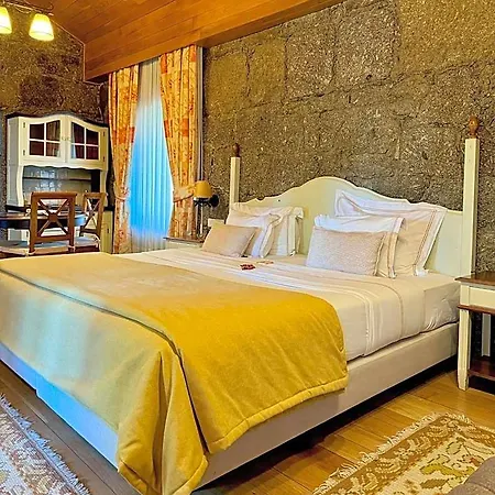 Hotel De Charme Quinta Do Pinheiro 4*