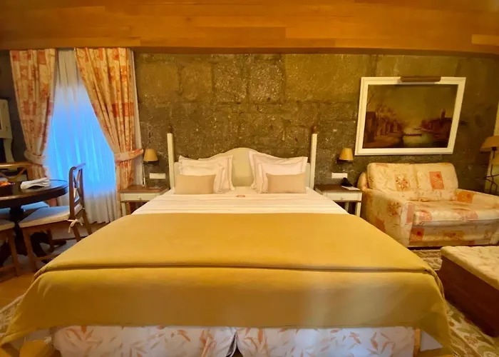 De Charme Quinta Do Pinheiro 4*